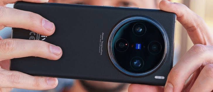 Which Smartphone Has the Best Camera in 2026? (Flagship Shootout) Vivo X Ultra flagship smartphone featuring large circular Zeiss optical camera module